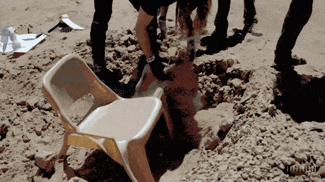 Video generated by Sora violating solidity and object permanence